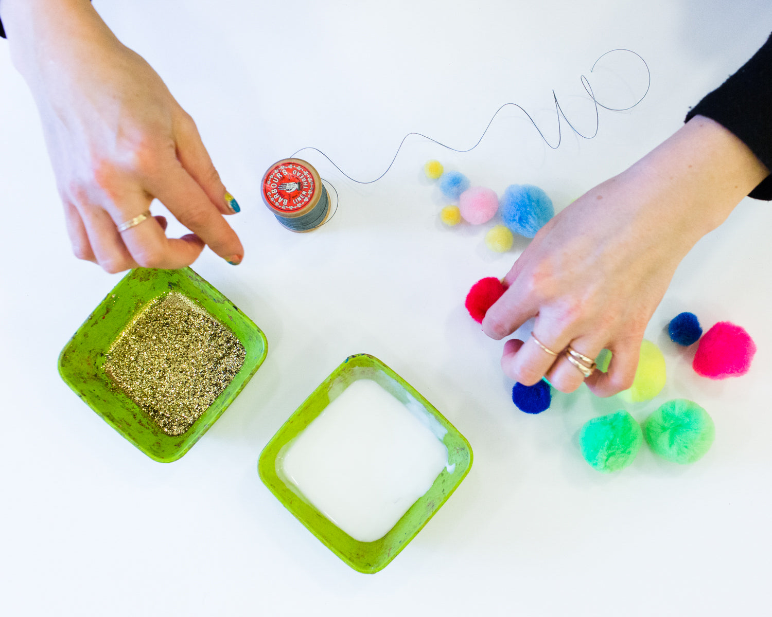 Christmas Crafts Sparkly Pom Pom Garlands