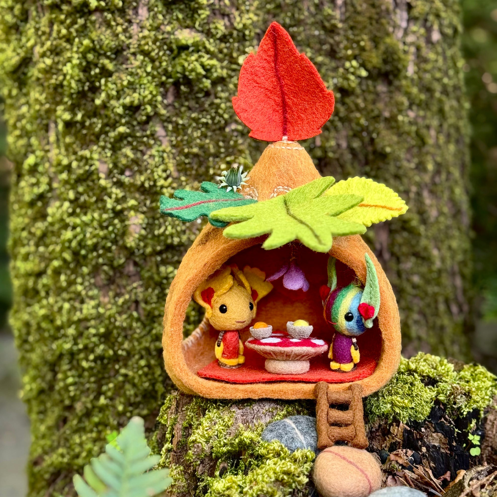 Bark home with Leaves - Little Greenies