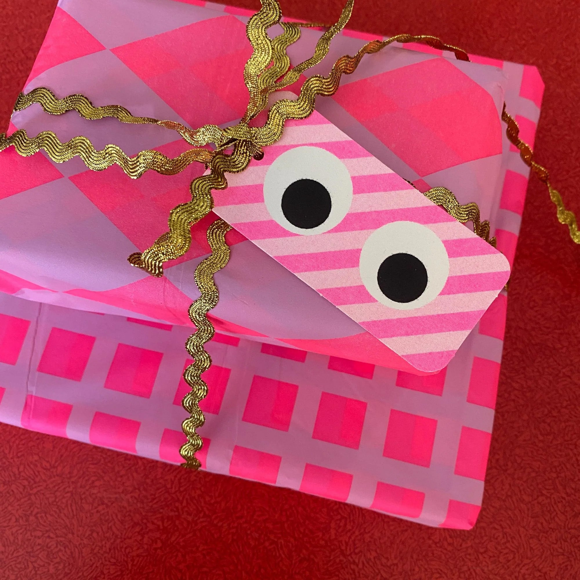 Googly Eye Gift Tags - Pack of 12 Mixed Designs