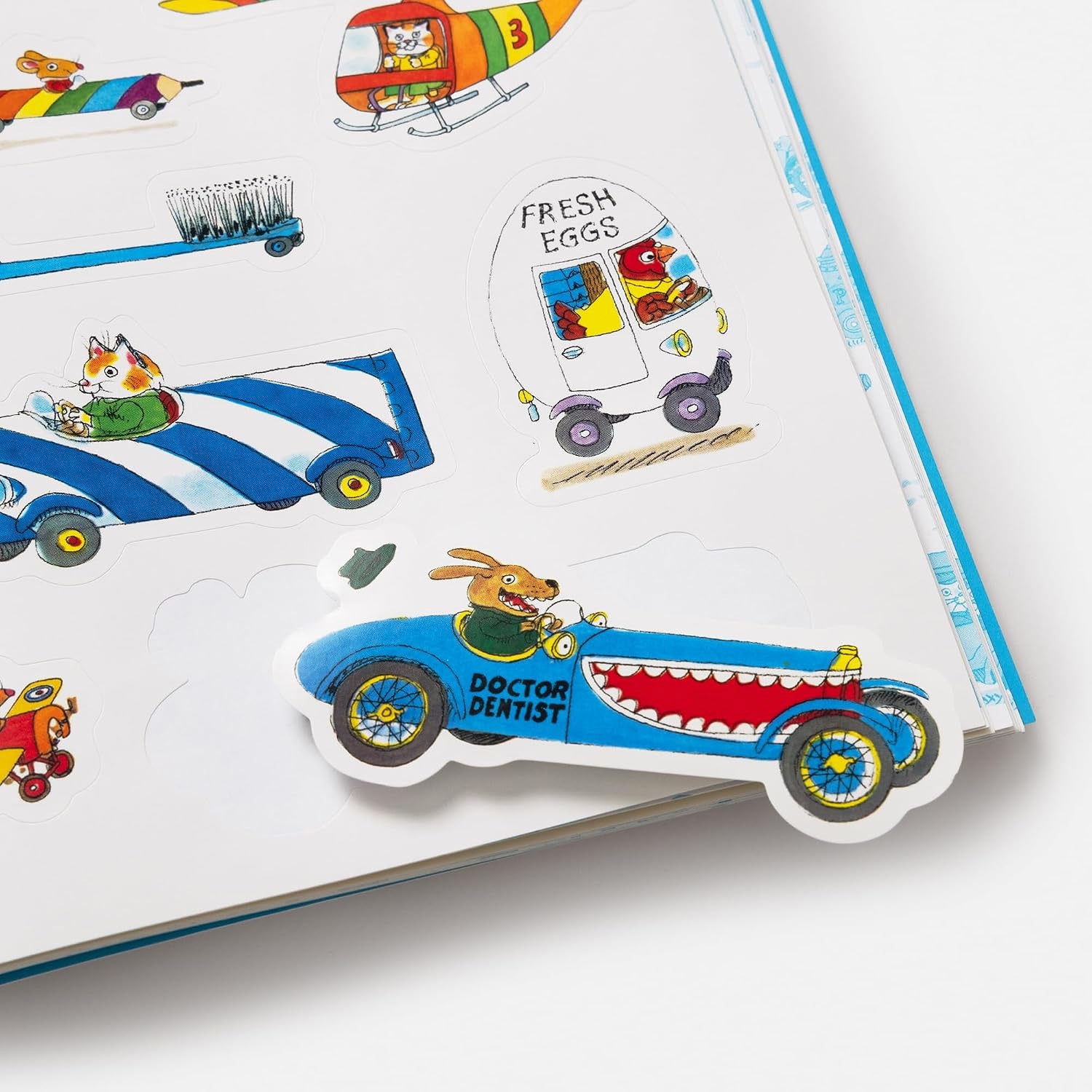 Richard Scarry's Busy, Busy Sticker Book: 400+ Stickers to Decorate Your World