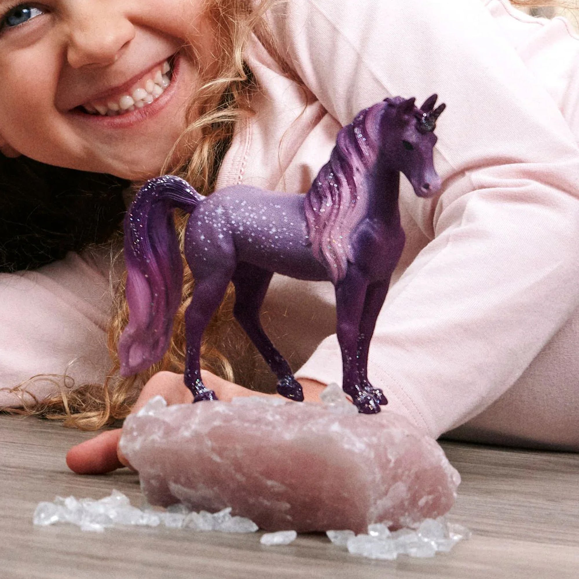 Schleich bayala Galaxy Rainbow Unicorn Mare