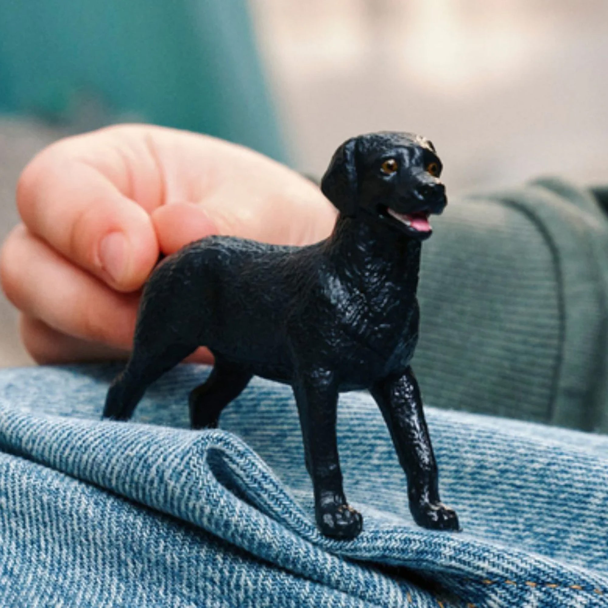 Schleich Farm World Black Labrador Retriever Female