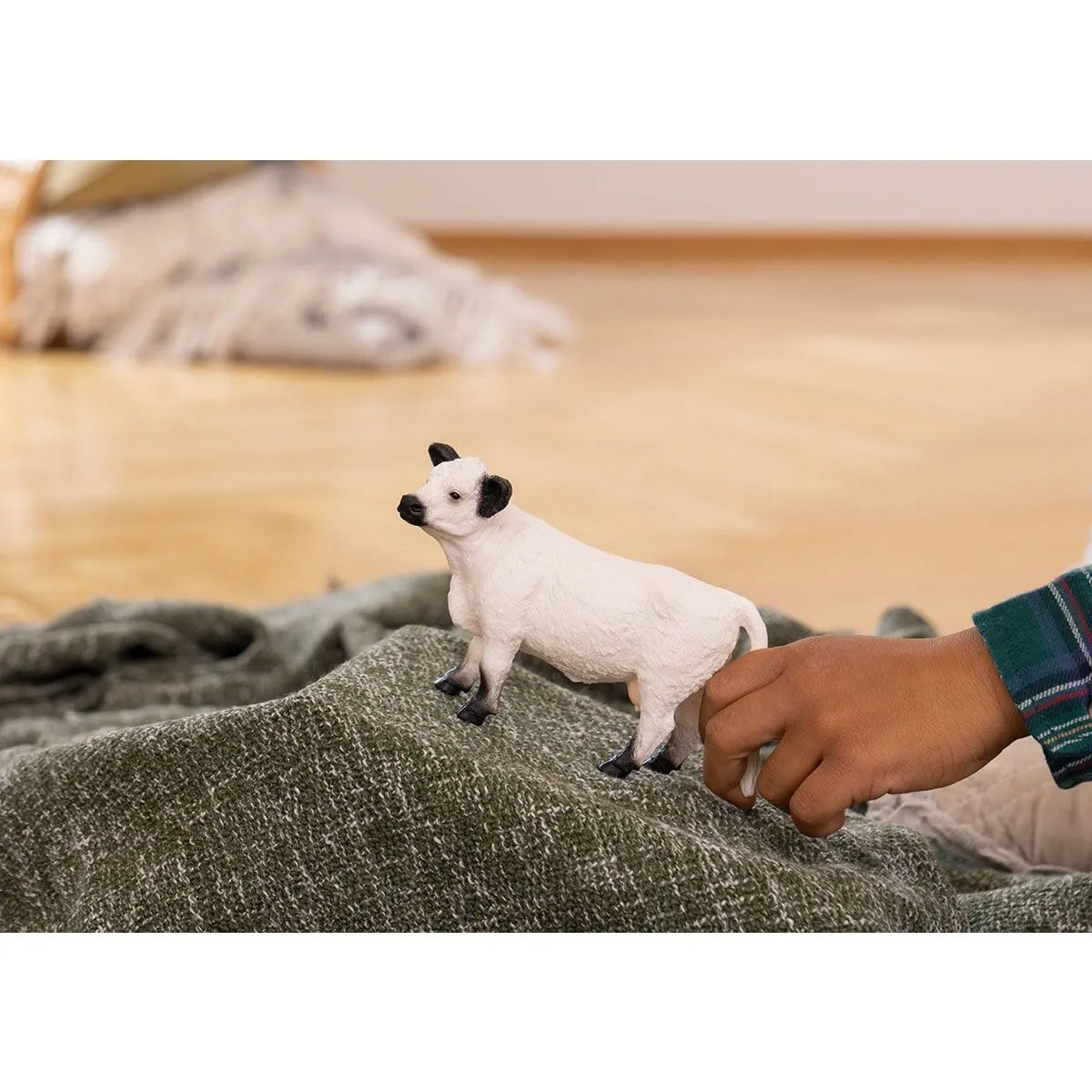 Schleich Farm World Galloway Cow Toy Figurine